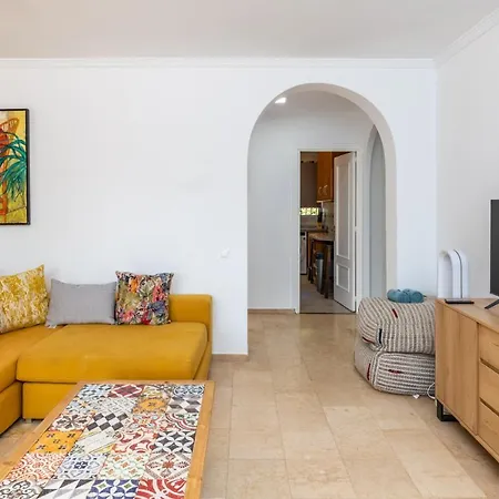 Villa Alegria Big Terrace, Private Pool & Parking *